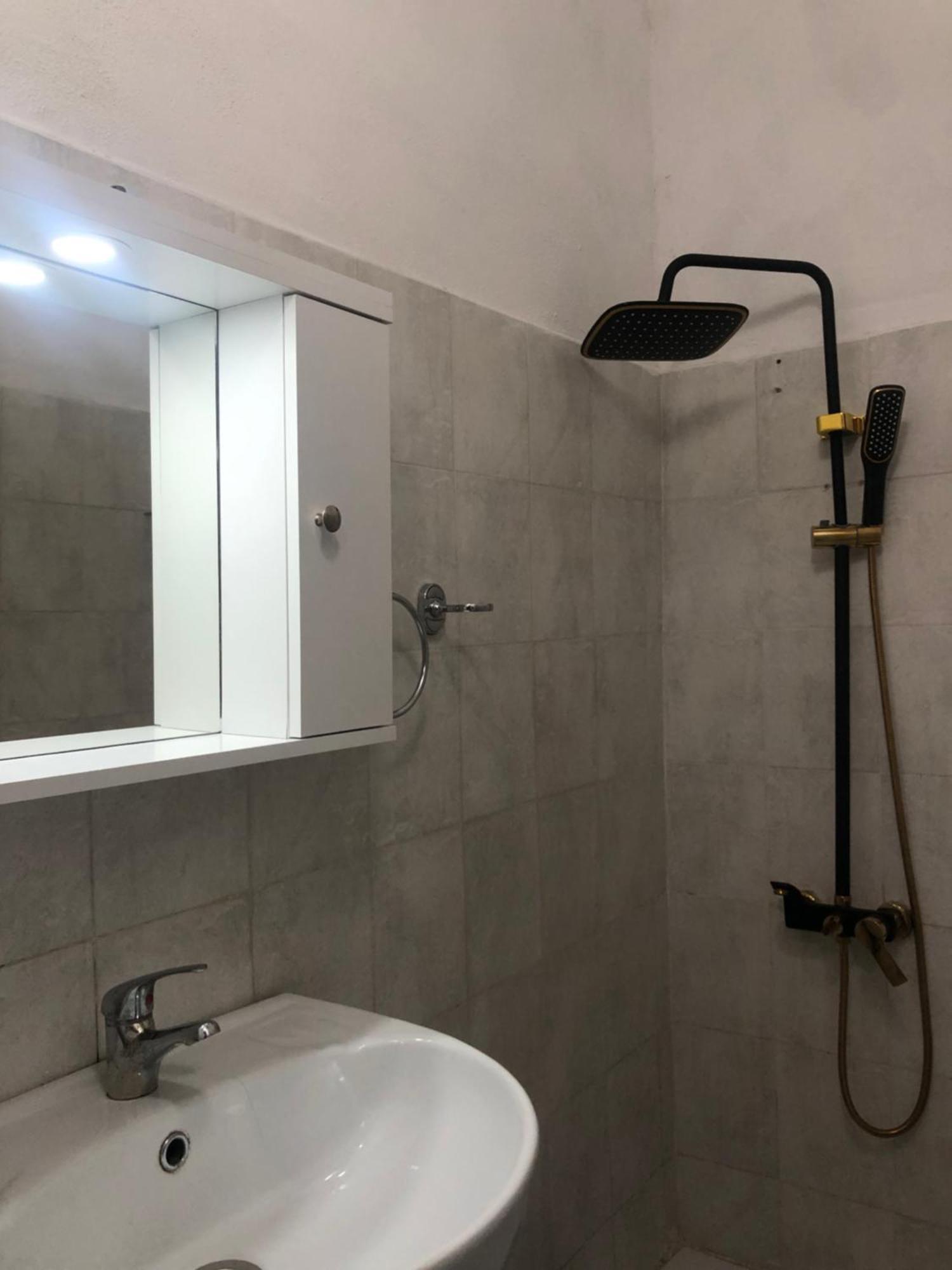 Sotiri Rooms Sarandë Esterno foto