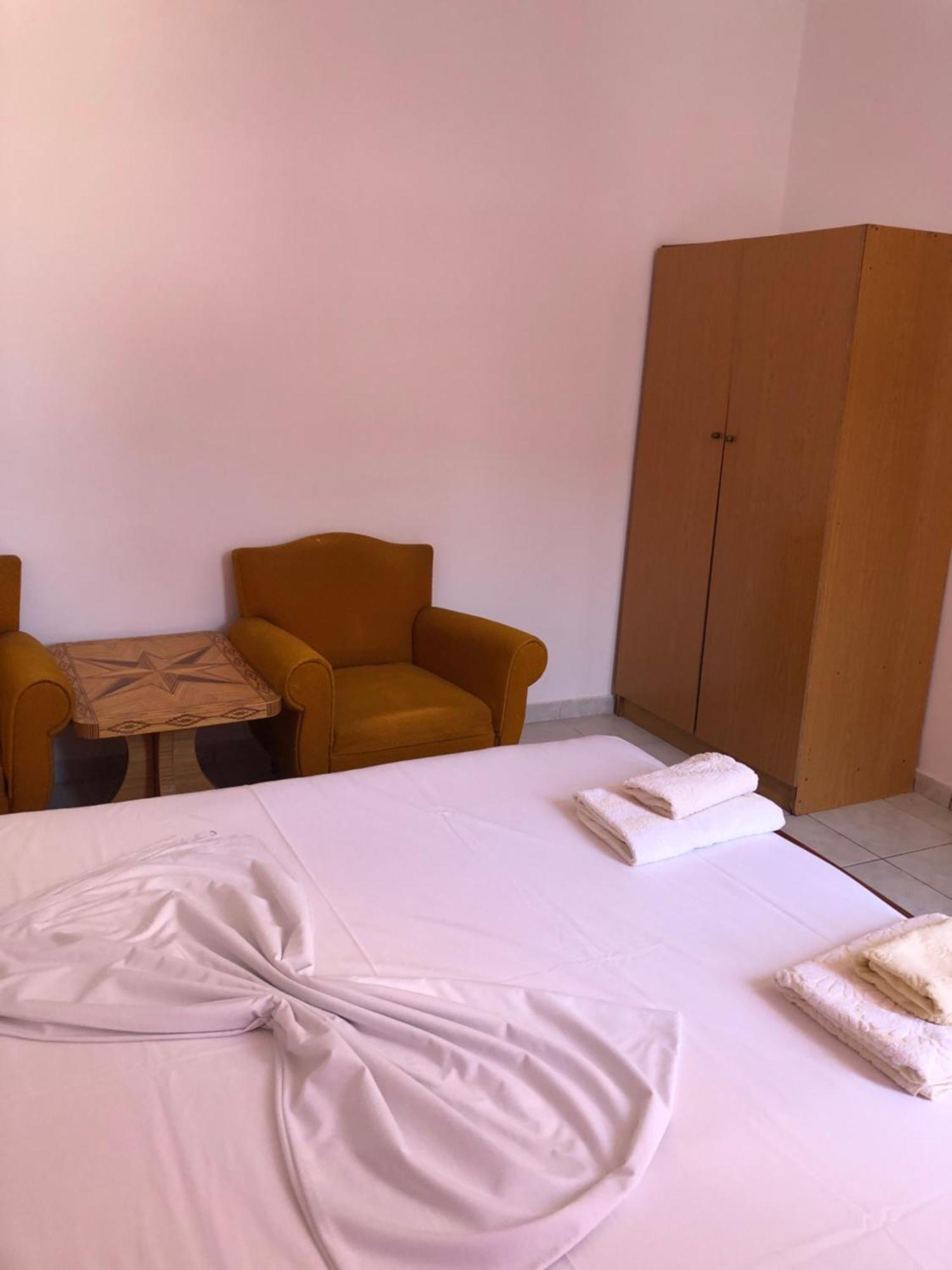 Sotiri Rooms Sarandë Esterno foto