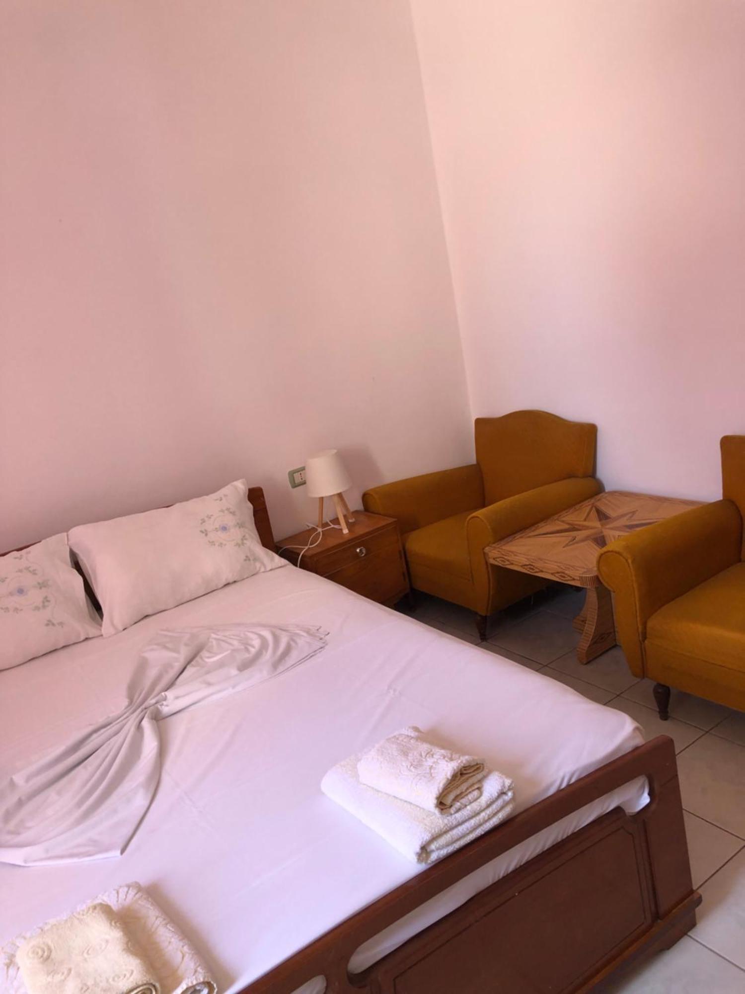 Sotiri Rooms Sarandë Esterno foto